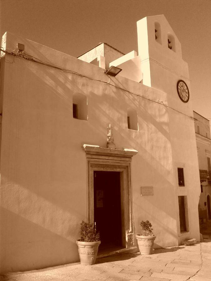 Borgo Antico Apartment Peschici Bagian luar foto
